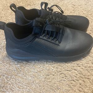 Clove - Black $90 or Best Offer